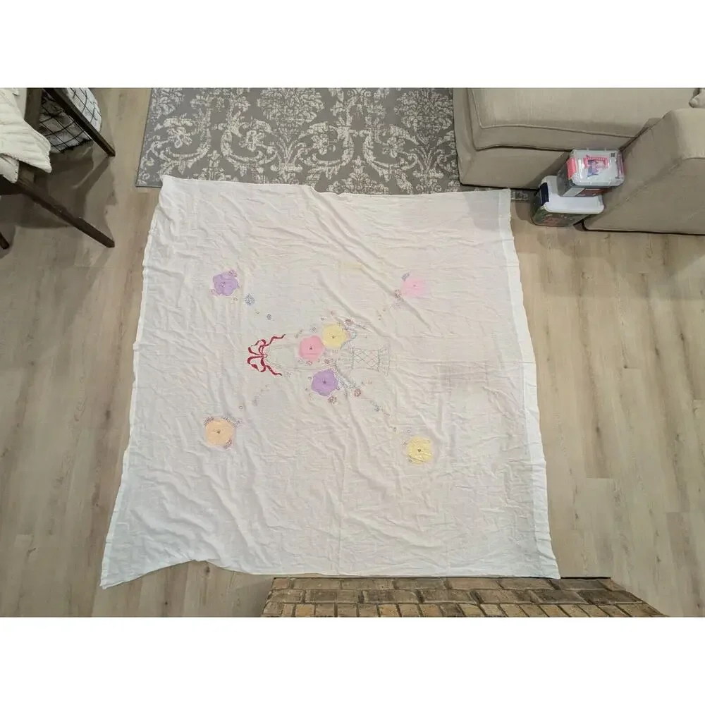 Tablecloth Hand Embroidered‎ Linen Mexican White Colorful Flower Vase Design